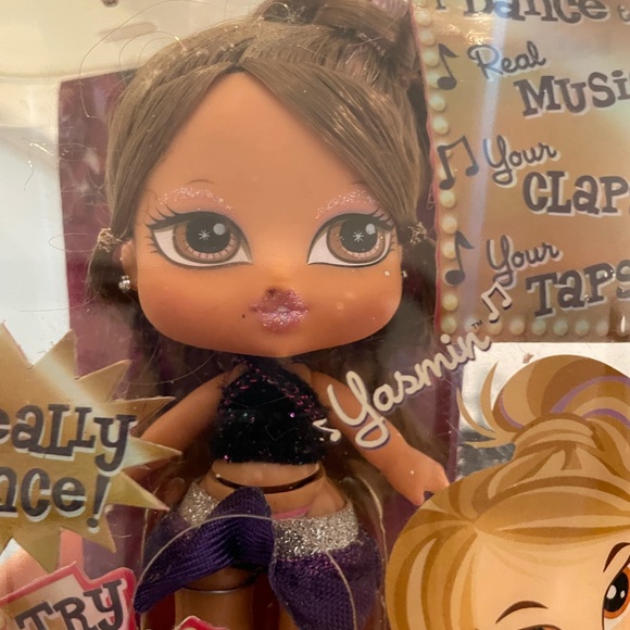 Bratz Babyz The Movie Dancing Doll - Brown Hair - Picture 2 of 7